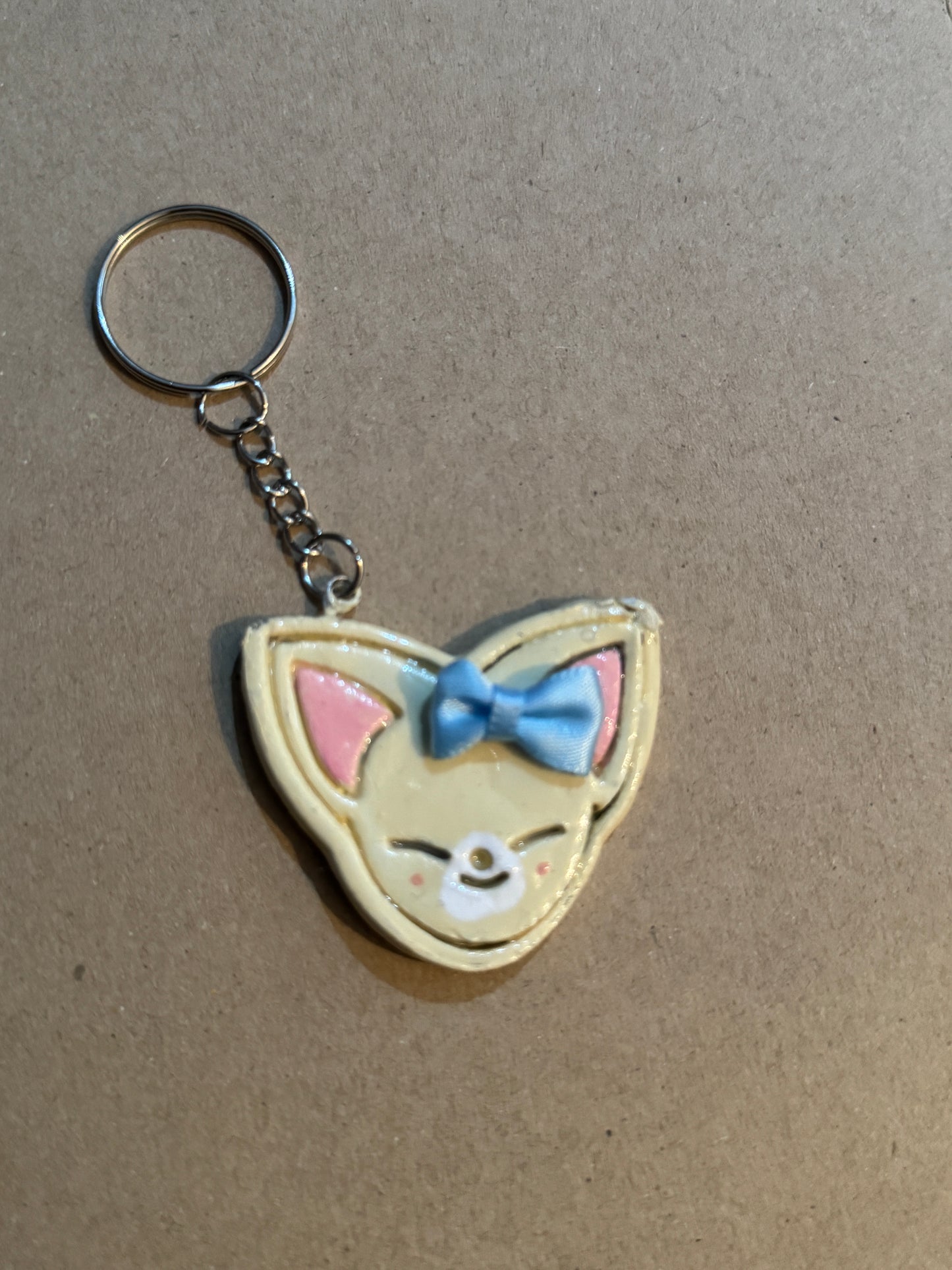 Wonky STRAY KIDS bow clay character Keychain - FoxI.Ny