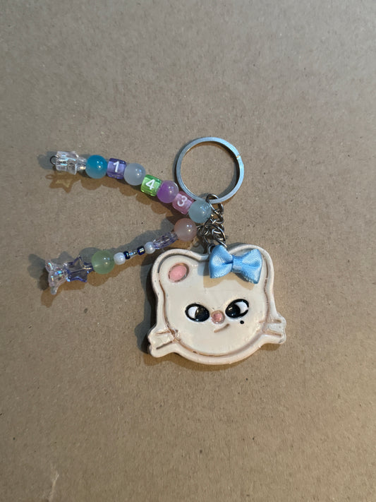 STRAY KIDS 143  bow clay character Keychain - Jiniret