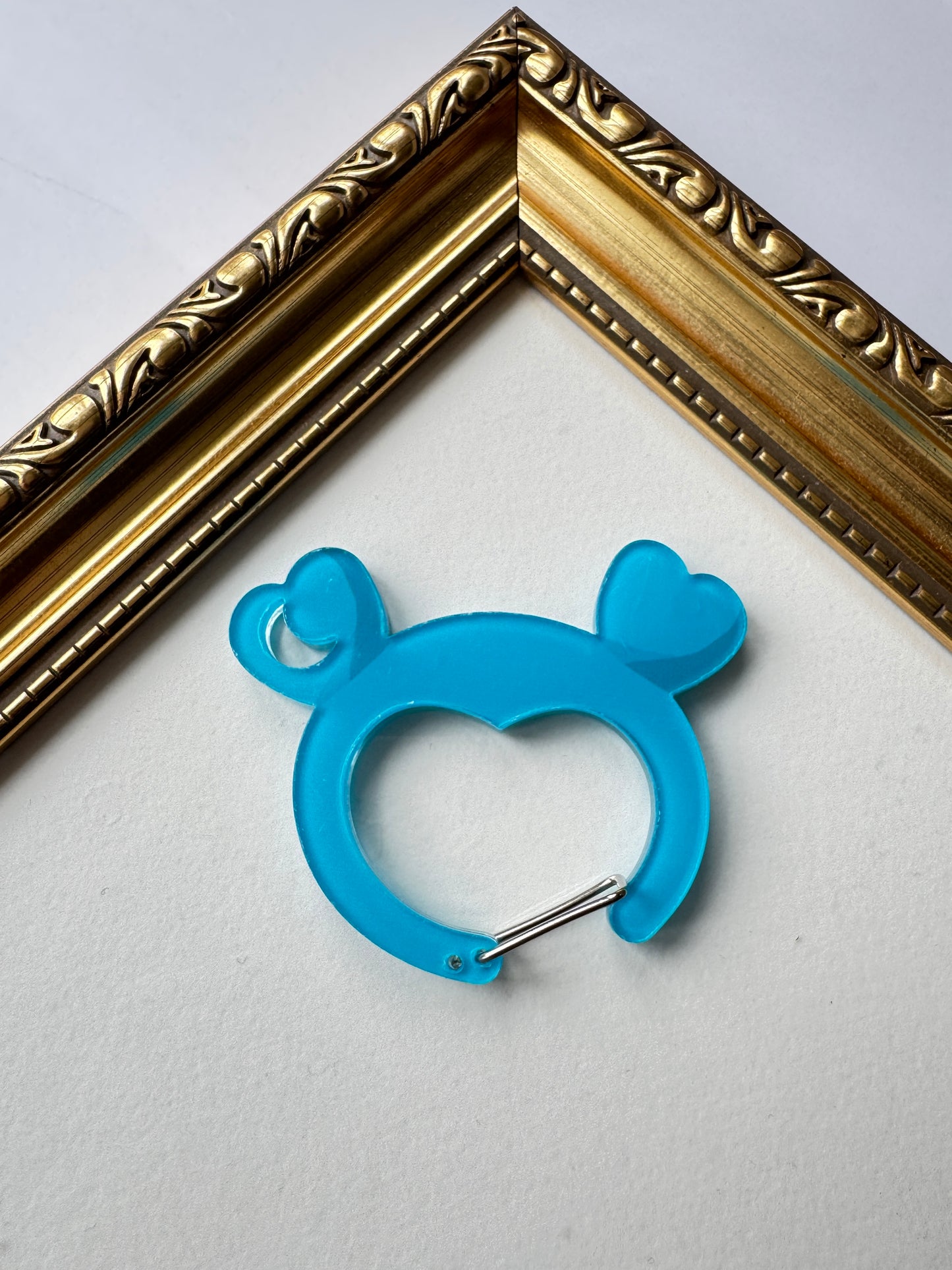 Lovelys 2.5” carabiner - Twice