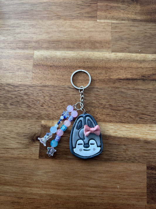 STRAY KIDS 143  bow clay character Keychain - Wolf Chan
